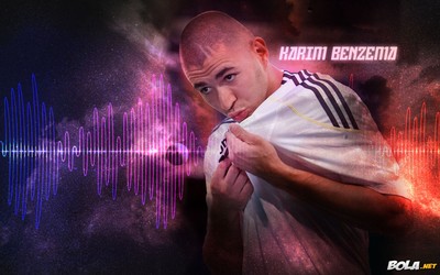 博鱼电竞讨论-三笘薰让足球比赛变成艺术展