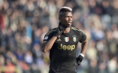 博鱼电竞-克瓦拉茨赫利亚训练中穿裆队友